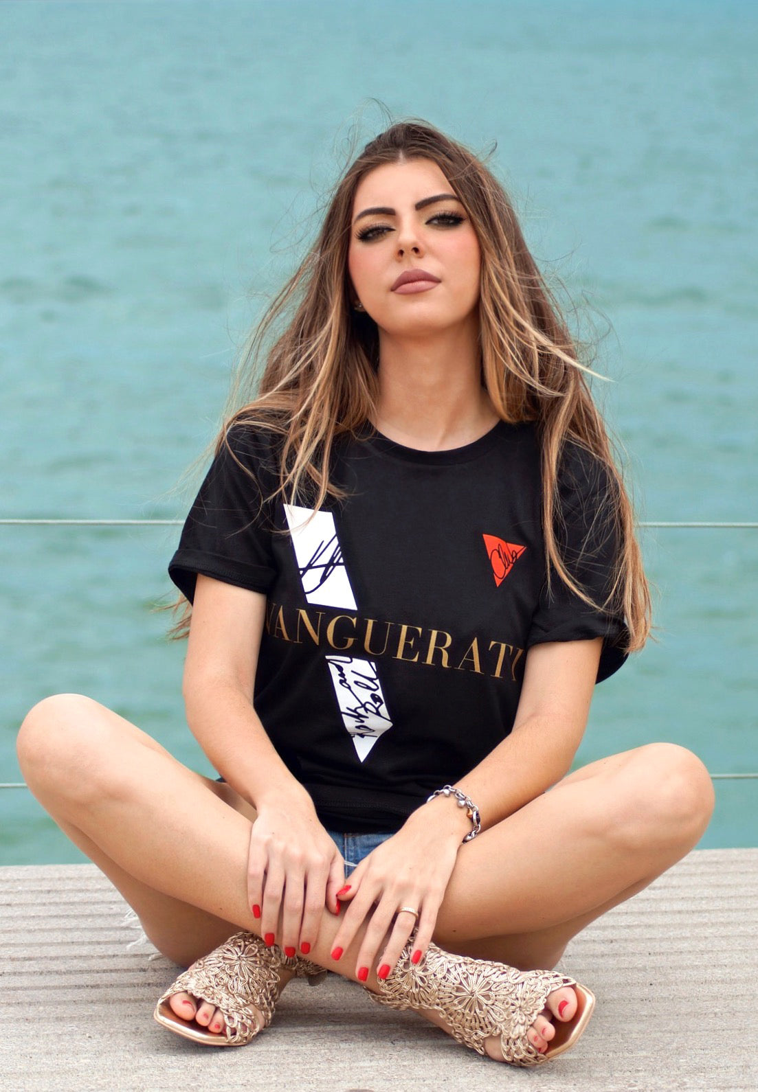 Gold V original T-shirt