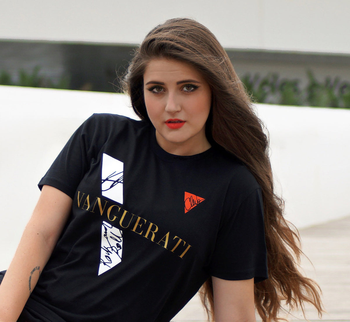 Gold V original T-shirt – 555A7558 24Ff 47C9 8Aa0 4Bbb3B1E742F Edited