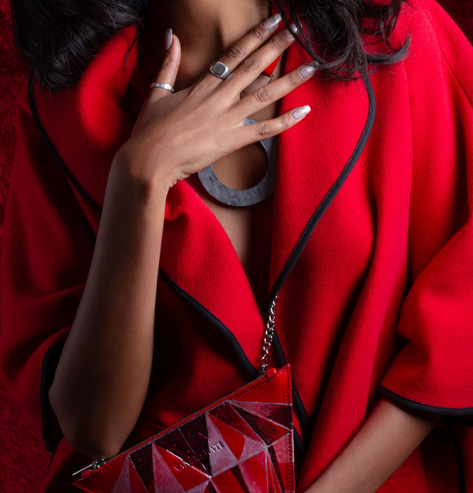 Triangle bag hand-painted diamond red leather – Triangle Bag Red Diamond Vanguerati