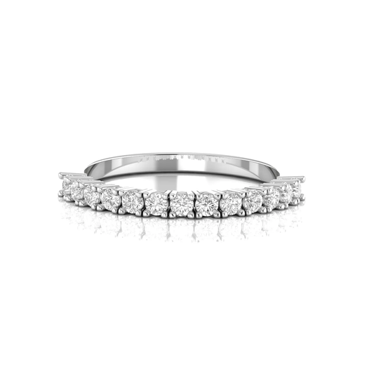 Half Eternity ring: white gold with 0.45ct diamonds