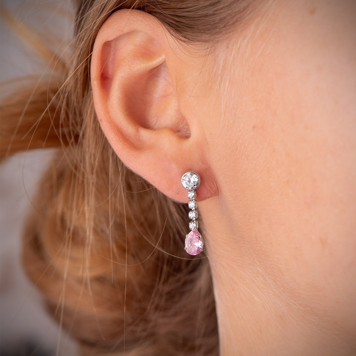 Pink stone teardrop long earrings: 18 kt white gold