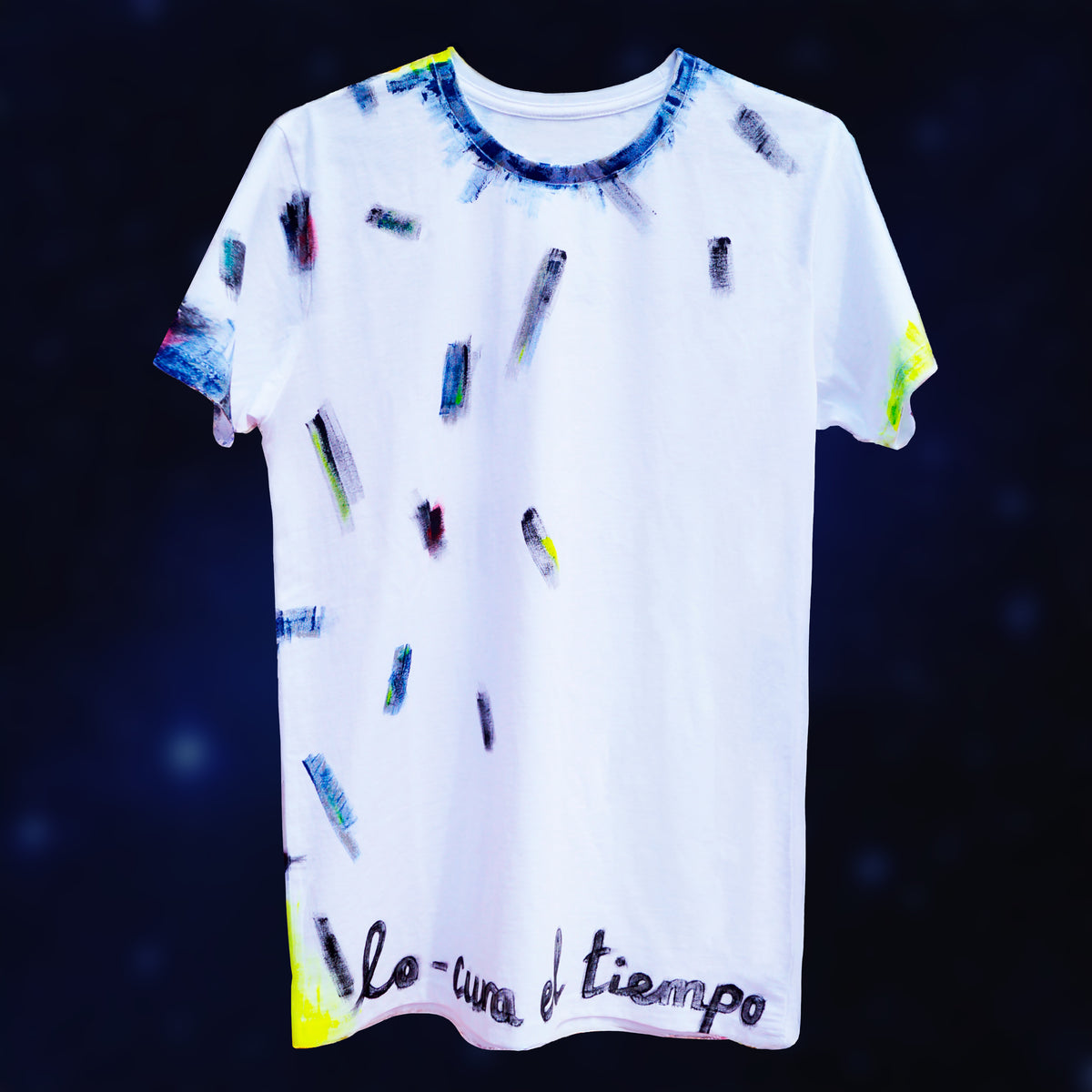 Locura el tiempo handpainted t-shirt