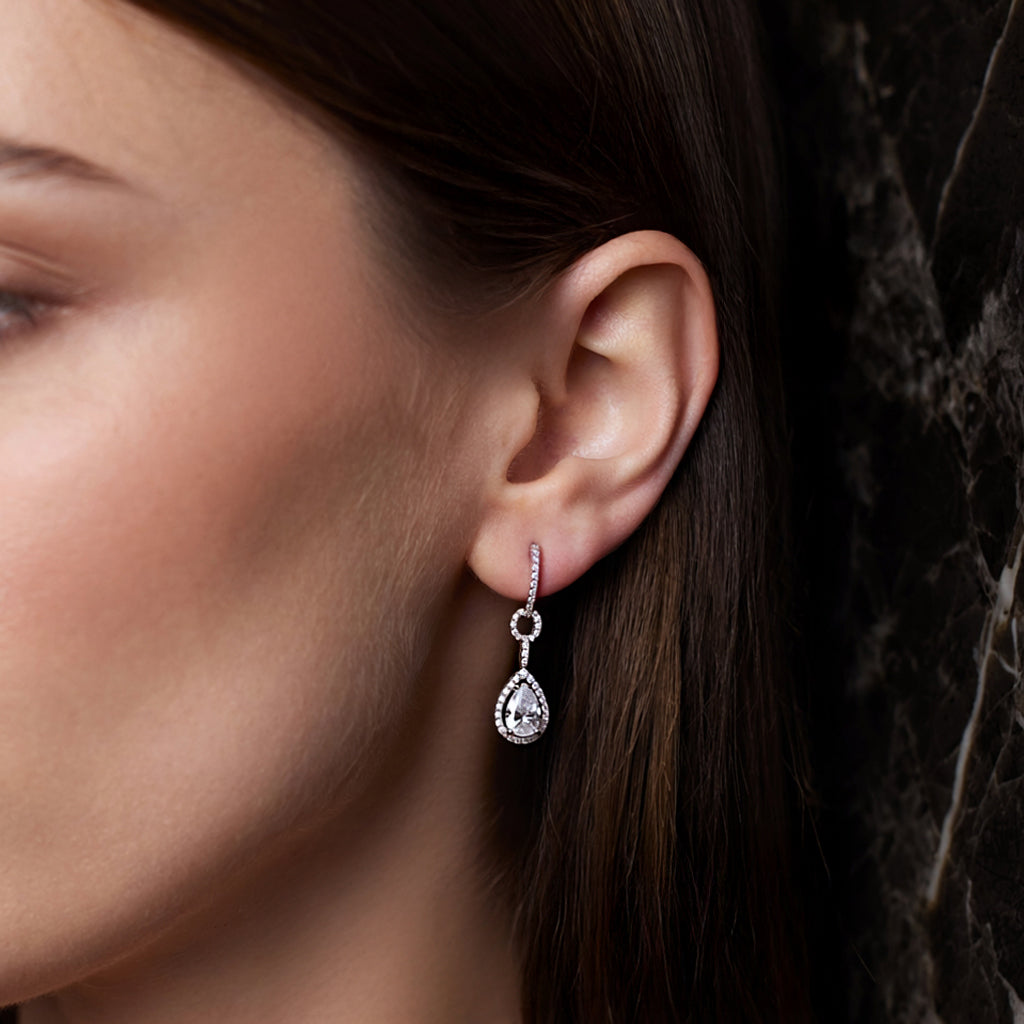 Melanie earrings: 18 kt white gold – Melanie Earrings White Gold