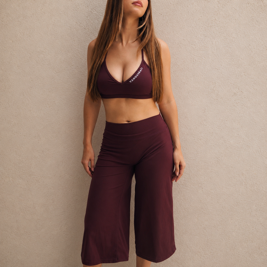 2-Piece Halter & Wide-Leg Cropped Set | Deep burgundy