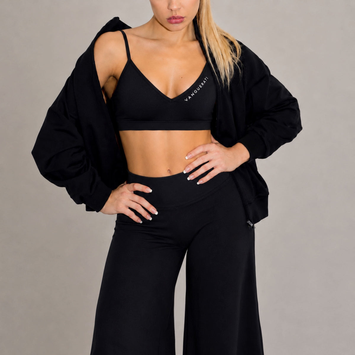 2-Piece Halter & Wide-Leg Cropped Set | Premium black – Setyogablack 2